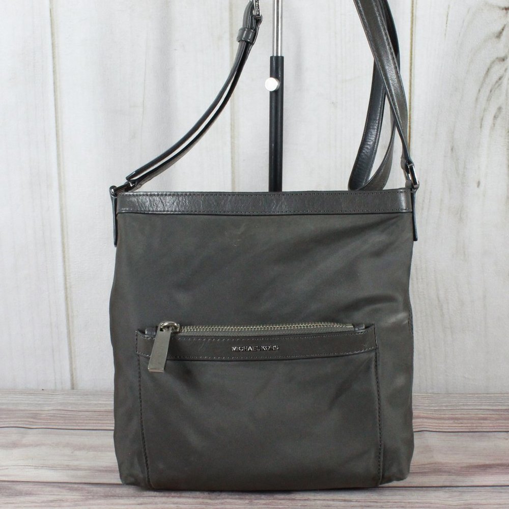 MICHAEL KORS Nylon Crossbody Shoulder Bag - Picture 2 of 10